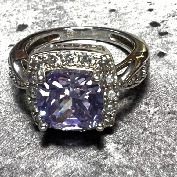 Lavender gemstone Ring, size 5, NWOT .925 sterling silver band - Picture 7 of 7